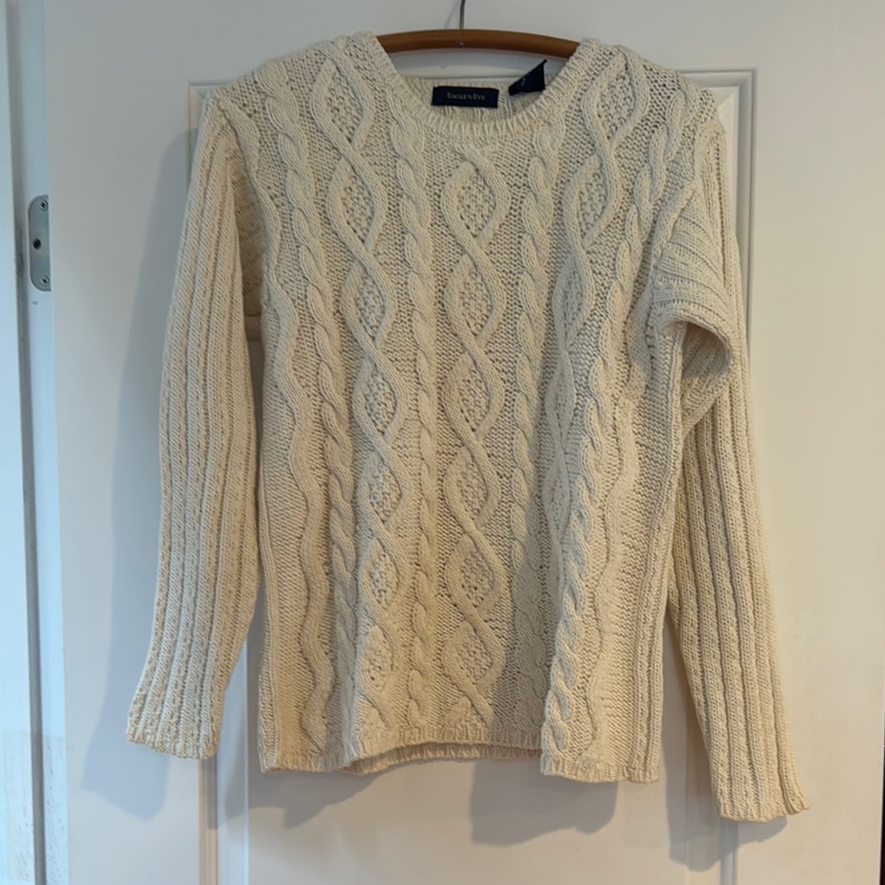 Navy Blue Crewneck Sweater with Soft Knit and Ribbed Cuffs